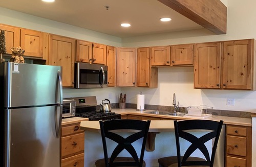 Keystone House | Scenic Mountain Retreat with Hot Tub & Ski Shuttle Access