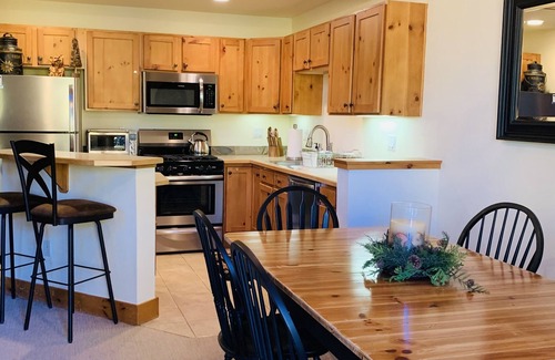 Keystone House | Scenic Mountain Retreat with Hot Tub & Ski Shuttle Access