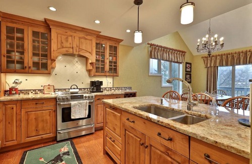 Ludlow House | Idyllic Solitude Village Condo with Private Balcony Access
