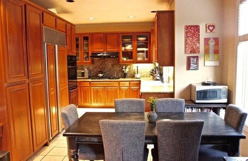 Sunshine Gardens House | Oceanfront Family Retreat with Hot Tub & Pool Access