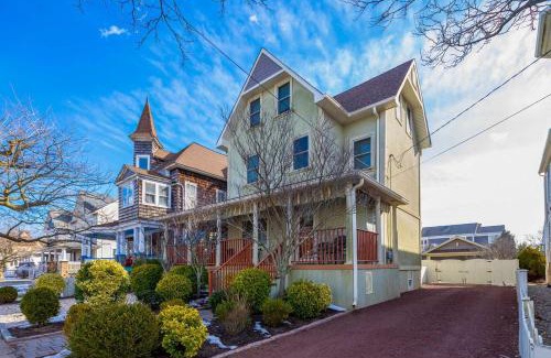 Point Pleasant Beach House | Oceanfront Beach Home with Private Deck & Guest Rated 10/10