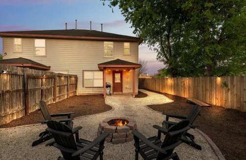 Franklin Park House | Beautiful Space - Nice yard - 10 min from DT