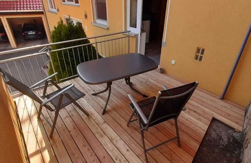 Gaukonigshofen Apartment | Guest Rated 10/10 Apartment with Pool & Spa Amenities