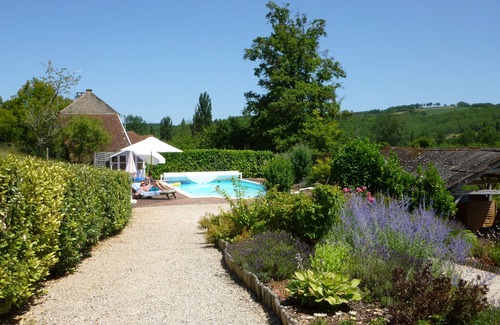 Daglan House | Charming Renovated Farmhouse with Pool in Dordogne