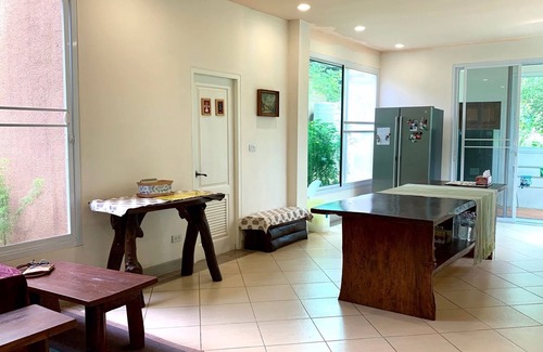 Nong Nam Daeng Villa | Cozy Pool Villa Residence with Private Pool & Breakfast