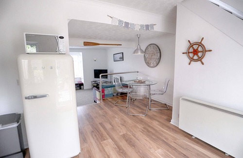 Mevagissey House | Idyllic Two-Bedroom Holiday House with Ocean Views