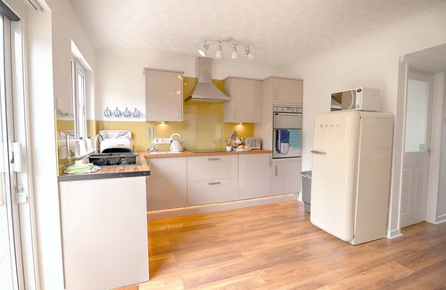 Mevagissey House | Idyllic Two-Bedroom Holiday House with Ocean Views