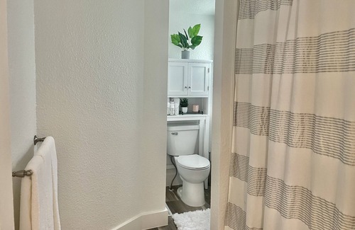 St. Paul House | Spacious 4-Bedroom Retreat near Downtown St. Paul
