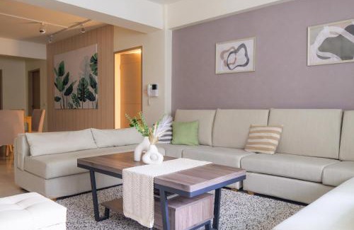 Daan Apartment | Elegant 5-Bedroom Retreat Near Zhongxiao Dunhua MRT
