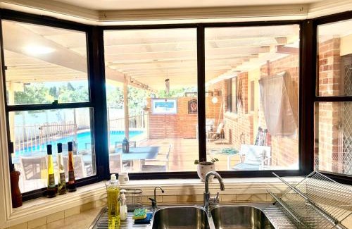 Baulkham Hills House | Beautiful & spacious home overlooking pool