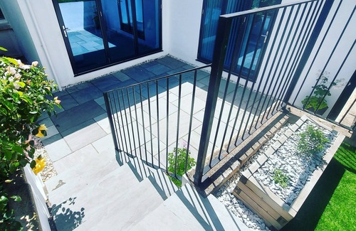 Boscombe Apartment | Top-Rated Seaside Apartment with Family & Pet Amenities