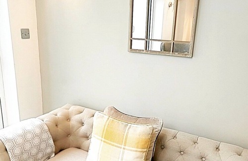 Boscombe Apartment | Top-Rated Seaside Apartment with Family & Pet Amenities