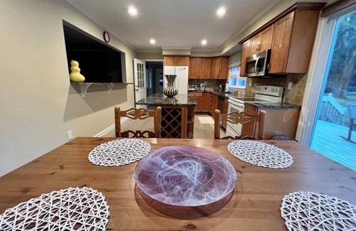 Stamford House | Inviting Downtown Stamford Home: Pet-Friendly & Spa Amenities