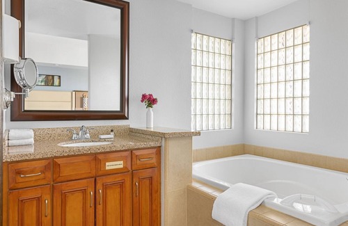 Palm Desert Resort | Inviting 1 BR Villa in Palm Desert for Stagecoach Festival