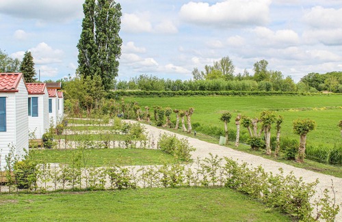 Woubrugge House | Top-Rated 3 Bedroom Stay in Woubrugge with Lake Views