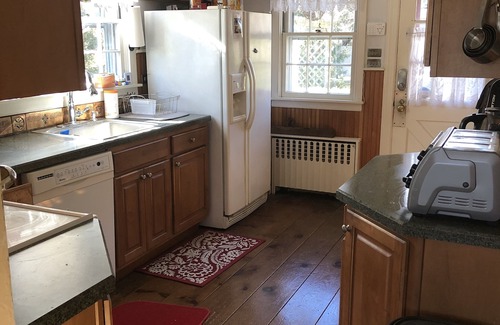 Finesville House | Charming Stone House in Scenic Riverside Town - Rated 9.6/10