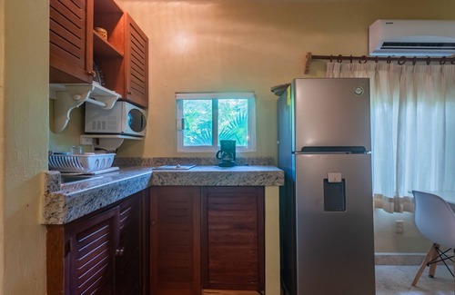 Playacar Fase I Villa | Charming Studio Retreat at Playa del Carmen with Ocean View