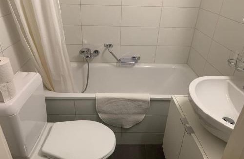 Lausanne Apartment | Convenient Studio Near Train Station - Pet & Child Friendly
