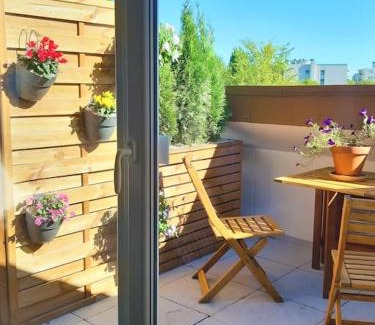 Ferney-Voltaire Apartment | Cozy Studio Near Geneva Airport with Pet-Friendly Perks