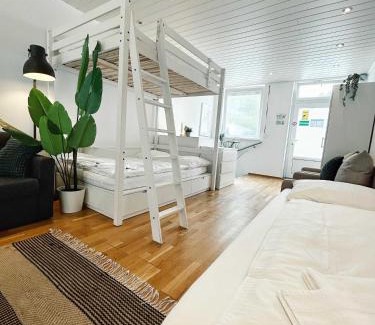Wandsbek Apartment | Chic Studio Apartment in Prime Urban Location