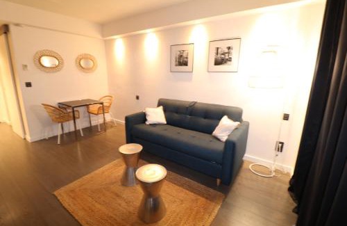Cannes City Centre Apartment | Charming Studio at Grand Hotel Residence with Ocean Views