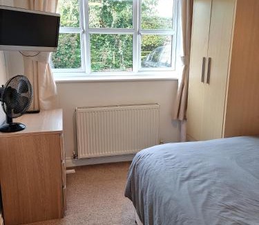 Ely Apartment | Cozy Studio in Ely - Guest Rated 9.7/10 & Family-Friendly