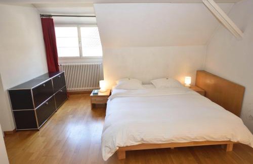 Old Town Apartment | Explore PABS Résidences: Family-Friendly with Hot Tub Access