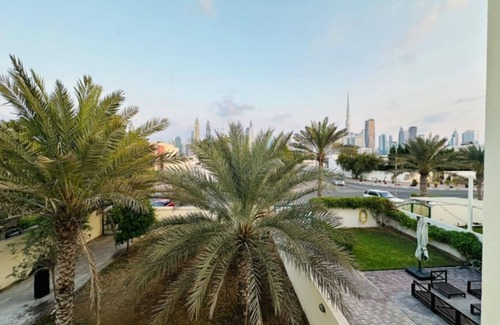 Al Wasl Villa | Beautiful Studio in villa Dubai Burj Khalifah View