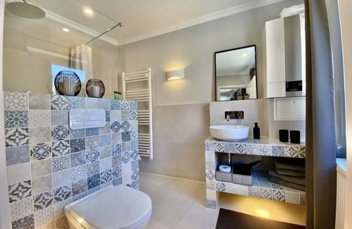 Itzehoe Apartment | Charming Studio "Route66" in Itzehoe with Kitchen & Breakfast