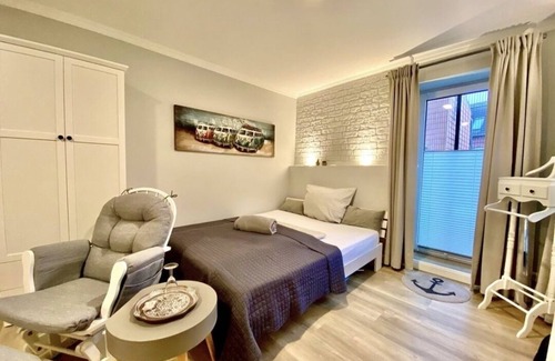 Itzehoe Apartment | Cozy Studio "Sylt" in the Heart of Itzehoe Awaits You