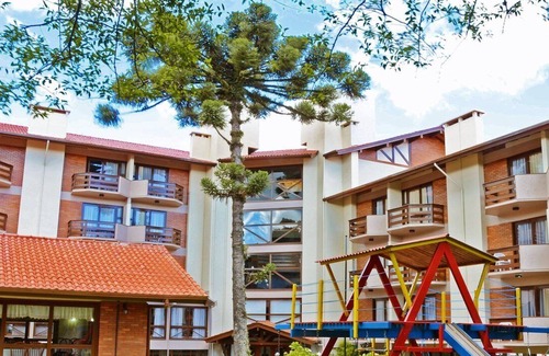 Gramado City Centre Apartment | Beautiful studio unit at resort, sleeps 4