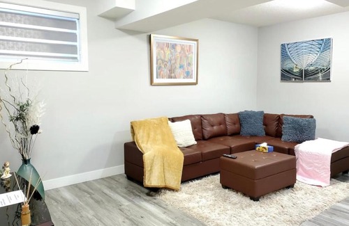 Northeast Edmonton Apartment | Cozy 2 Bedroom Basement Suite with Kitchen & Child Friendly