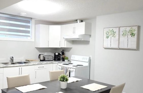 Northeast Edmonton Apartment | Cozy 2 Bedroom Basement Suite with Kitchen & Child Friendly