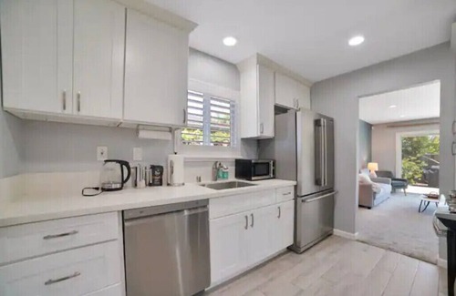 Edenvale House | Stylish 3 Bedroom Home in Family-Friendly San Jose!