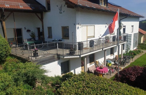 Wegscheid Apartment | Beautiful sunny apartment with large balcony