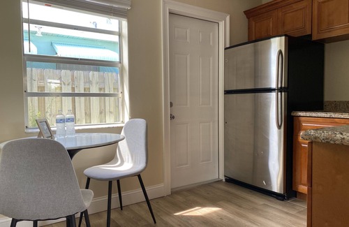 Lantana Apartment | Idyllic Apartment Steps from Intracoastal & 5min to Beach