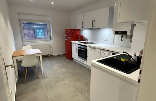 Feudenheim Apartment | Cozy Old Apartment in Mannheim Feudenheim with Breakfast