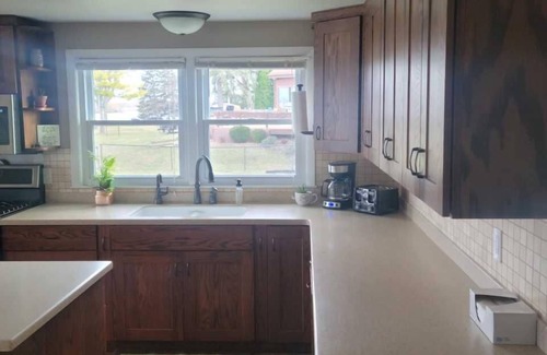 Fond du Lac House | Discover Breathtaking Sunrises and Lakefront Serenity
