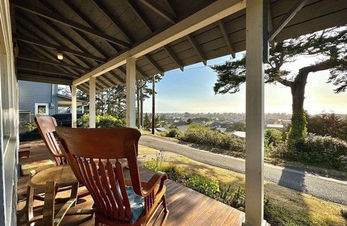 Pacific City Cottage | Beautiful sunsets from charming Pacific City cottagennnnn nnnnn