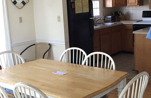 Chincoteague House | Experience Sunrise Views at Chincoteague Bay Hotel