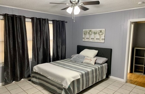 Guntersville Cottage | Experience Breathtaking Lake Sunsets from Our Cozy Cottage