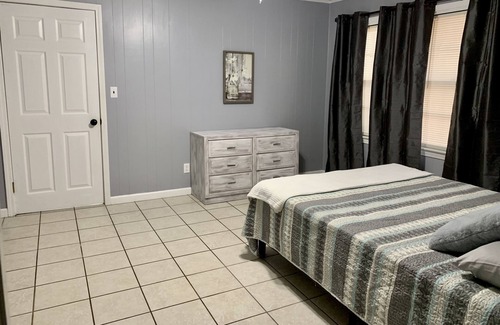 Guntersville Cottage | Experience Breathtaking Lake Sunsets from Our Cozy Cottage