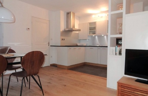Port Marianne Apartment | Cozy Antigone Rives Lez Apartment with Garden and Ocean View