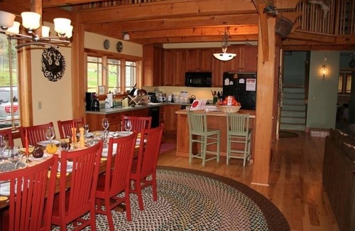 Middlesex House | Idyllic Timber-Frame Cottage on Canandaigua Lake