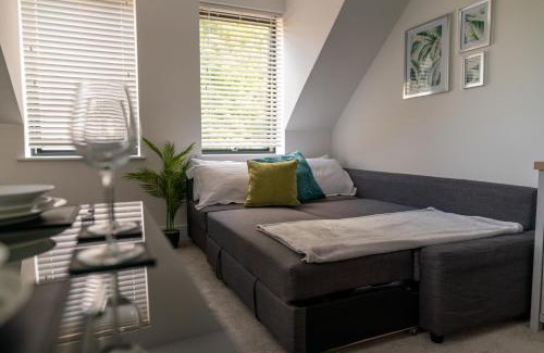 Huntingdon Apartment | Beautiful town centre apartment