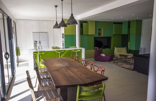 Riou - Petit Juas - Av de Grasse Villa | Inviting Townhouse Minutes from the Croisette with Pool