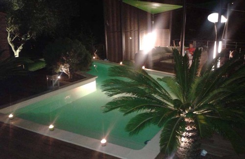 Riou - Petit Juas - Av de Grasse Villa | Inviting Townhouse Minutes from the Croisette with Pool