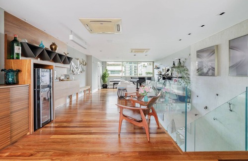 Leblon Apartment | Elegant Triplex in Leblon with Pool and Family Amenities