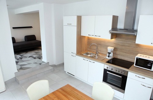 Izola Apartment | Inviting Two-Bedroom Villa with Spa and Breakfast Included