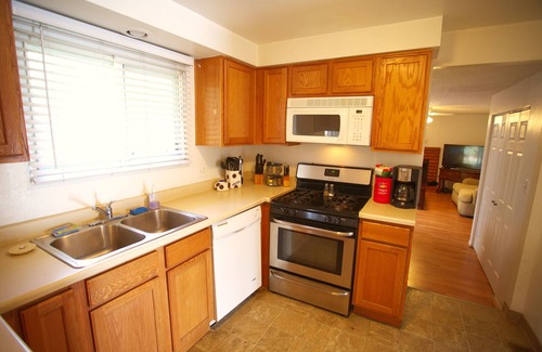 Reno/Tahoe Airport House | Spacious Two-Level Home Near Convention Center & Atlantis